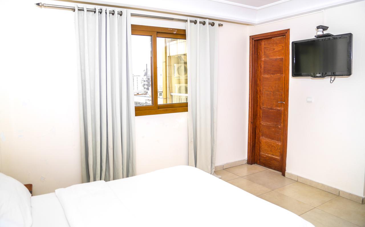 Manhantan Living Bonaberi Exterior photo